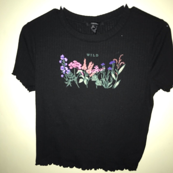 Cute black crop top - Picture 3 of 3